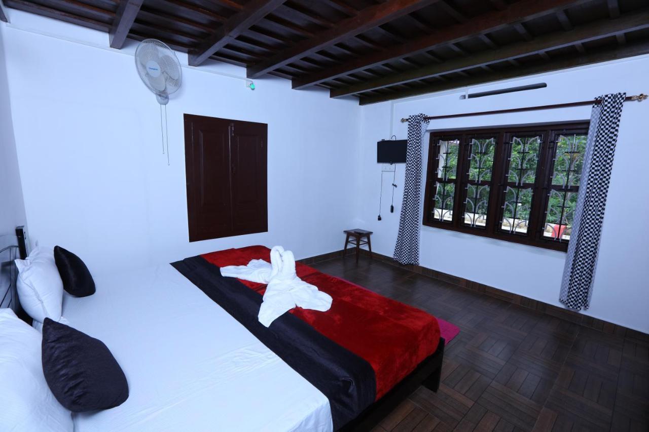 Philip Mary Farm Stay Thekkady Buitenkant foto